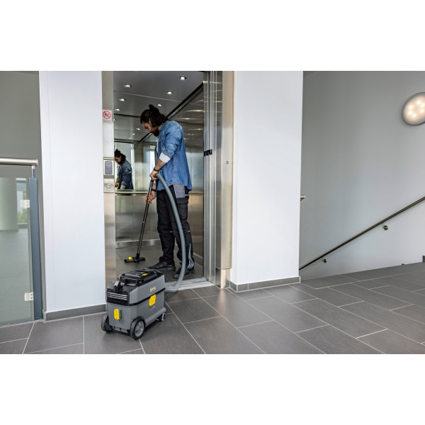 Фото - Пилосос для сухого прибирання без мішка Karcher T 10/1 Bp MODULAR RANGE! (1.527-352.0)