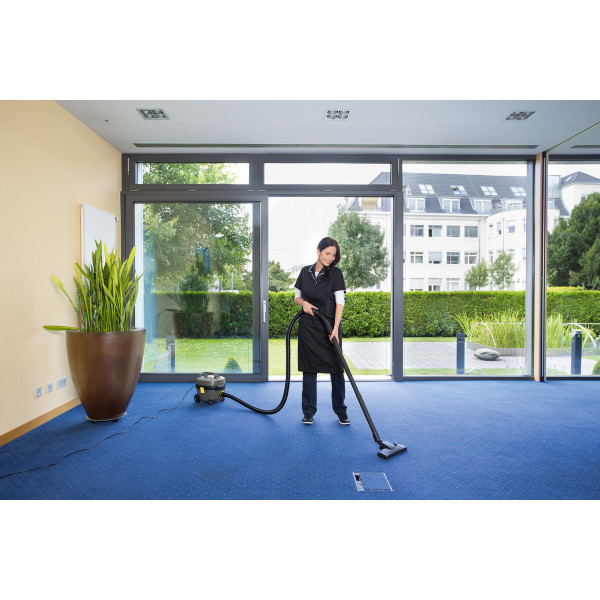 Фото - Пылесос для сухой уборки с мешком Karcher T 7/1 Classic (1.527-181.0)