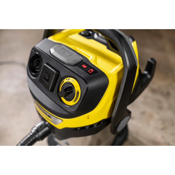 Фото - Пылесос для сухой уборки с контейнером и мешком Karcher WD 7 Control P S 30/6/35/T (1.628-385.0)