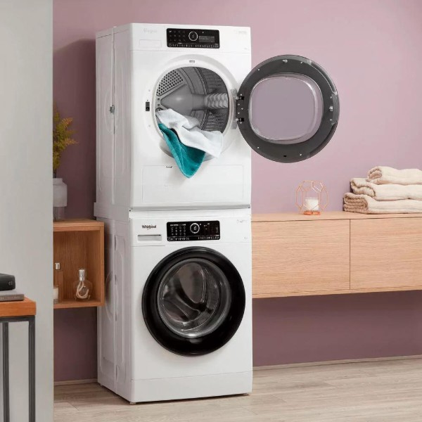 Фото - Комплект техники Whirlpool Стиральная машина с фронтальной загрузкой + Сушильная машина + Комплект креплений для установки в колонну Whirlpool WAM 762WBC UA + WPS 7 WBS UA + Iniversal Basic Stacking Kit FG (KCL103)