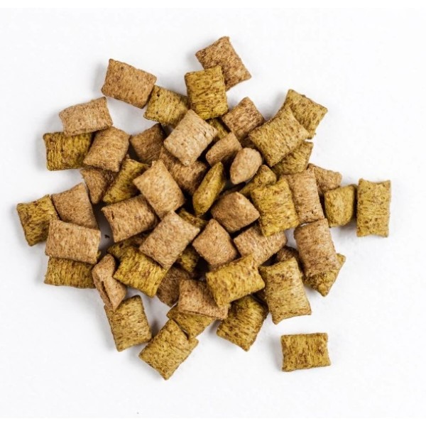 Фото - Ласощі для собак Savory Cats Snacks Pillows Gourmand with Chicken and Cheese 60 г (4820232631461)