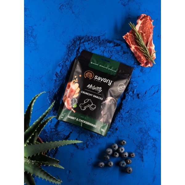Фото - Лакомство для собак Savory Mobility Rabbit and Chokeberries для здоровья суставов с кроликом и черноплодной рябиной 200 г (4820232631362)