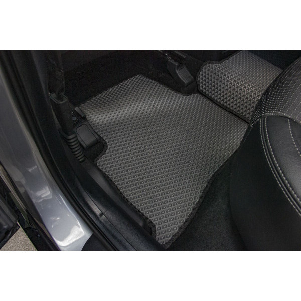 Фото - Коврики из экокожи в салон авто EVAtech для Sportage (QL) Kia 2016-2021 4 поколение SUV EU (KI1358CE5LA3BBLB)