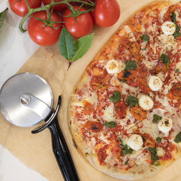 Фото - Ніж для піци KitchenAid Classic 23 см чорний (KCG113OHOBE)