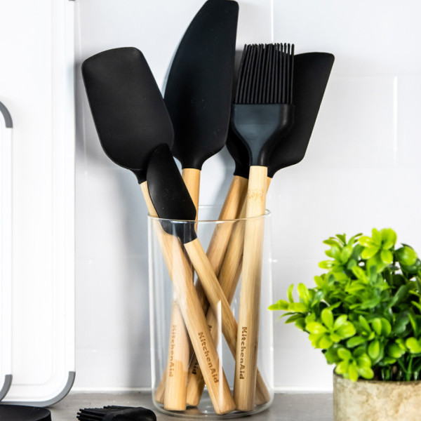 Фото - Пензлик кулiнарний KitchenAid Classic 29 см чорний (KQG642OHOBE)