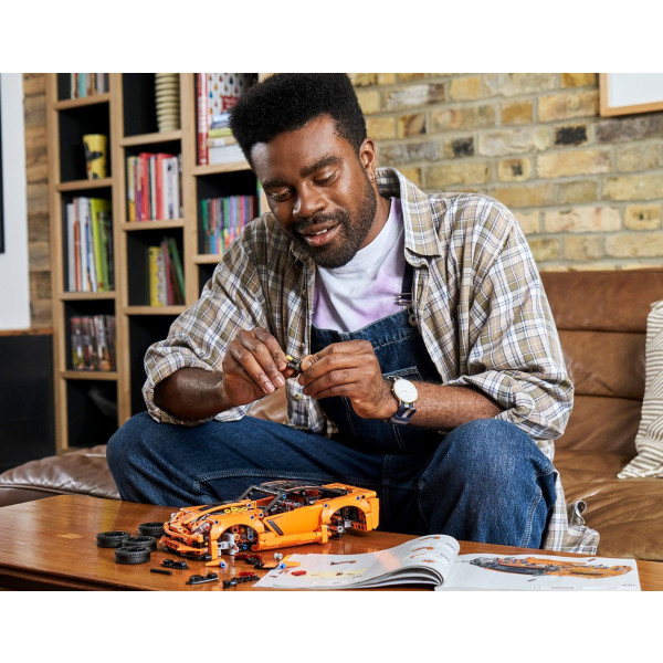 Фото - Конструктор LEGO Technic Chevrolet Corvette ZR1 (42093)