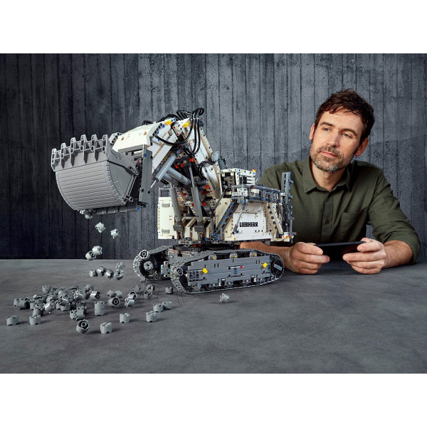 Фото - Конструктор LEGO Technic Ескаватор Liebherr R 9800 (42100)