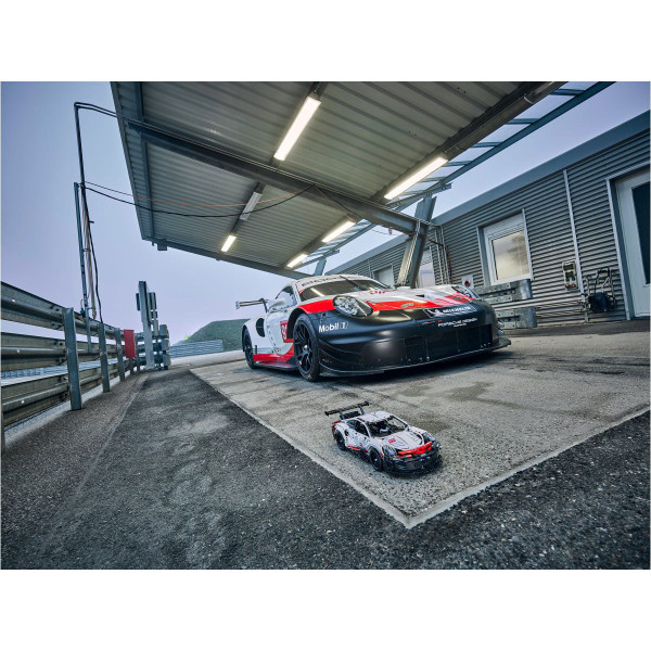 Фото - Конструктор LEGO Technic Preliminary GT Race Car (42096)