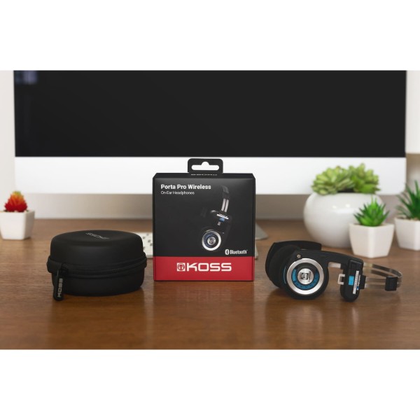 Фото - Навушники накладні бездротові Koss On-Ear Porta Pro Black (197675.102)