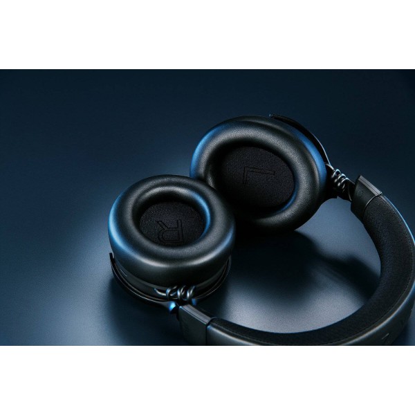 Фото - Гарнитура беспроводная игровая Razer Kraken V4 PRO Wireless (RZ04-05160100-R3M1)