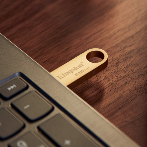 Фото - Уцінка - Флеш USB Kingston DT SE9 G3 128GB USB 3.2 Gold (DTSE9G3/128GB)