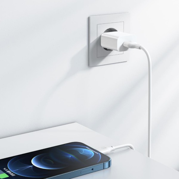 Фото - Уцінка - Мережевий зарядний пристрій XO 2.4A/1USB + lightning White (L99-L-WH)