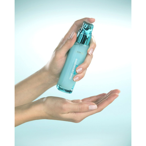 Фото - Крем для обличчя L'Oreal Paris Hydra Genius зволожувальний для нормальної та сухої шкіри 70 мл (3600523363193)