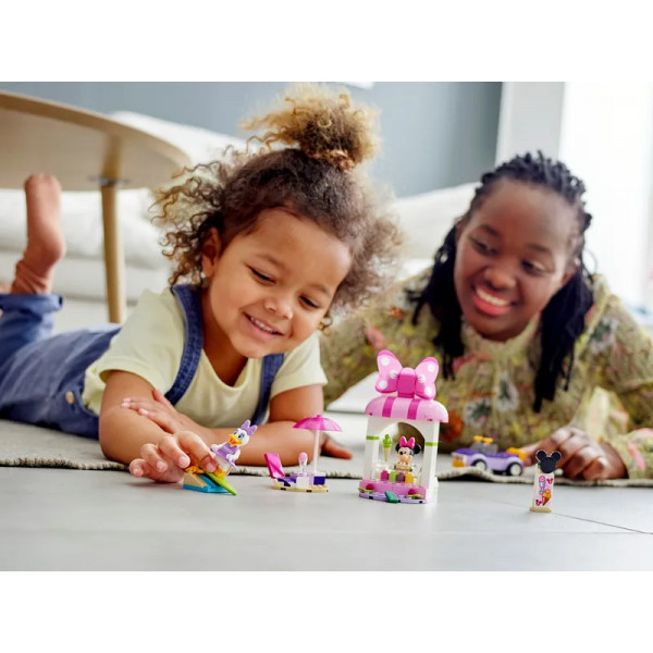 Фото - Конструктор LEGO Mickey and Friends Магазин мороженого Минни (10773)