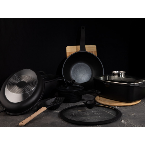 Фото - Ківш Lessner Black Pro New 16 см 1.3 л (55872-16)