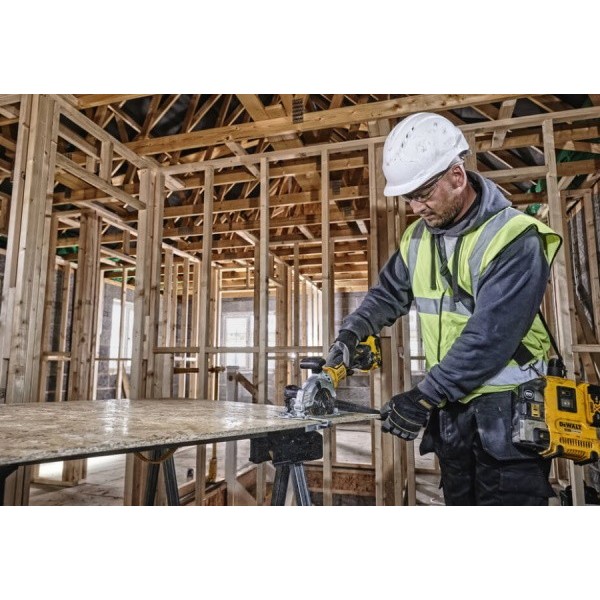 Фото - Пила дискова DeWALT 18В XR Li-Ion (DCS571NT)