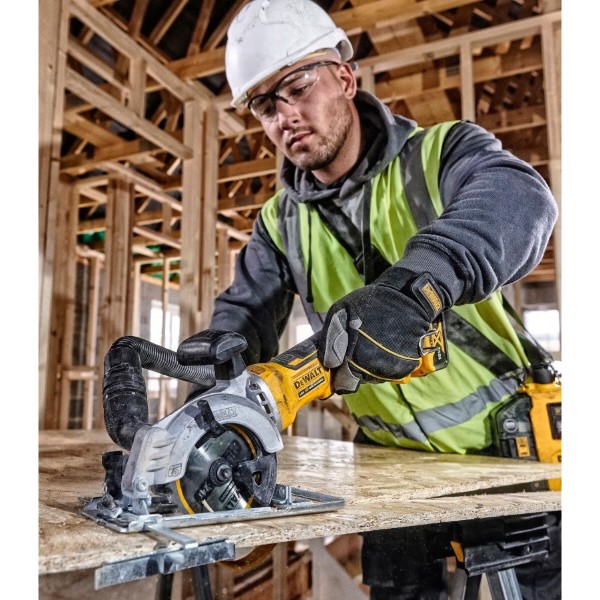 Фото - Пила дискова DeWALT 18В XR Li-Ion (DCS571NT)