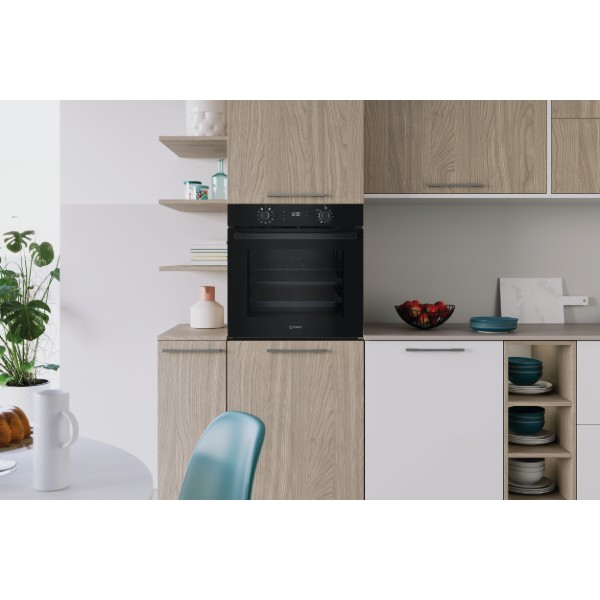 Фото - Духовой шкаф + варочная панель газовая Indesit IOK58HSB + ING61T/BK1