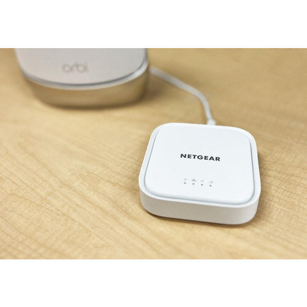 Фото - Модем 4G Netgear LM1200-100EUS