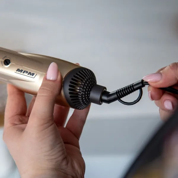 Фото - Фен-щетка MPM HB-810