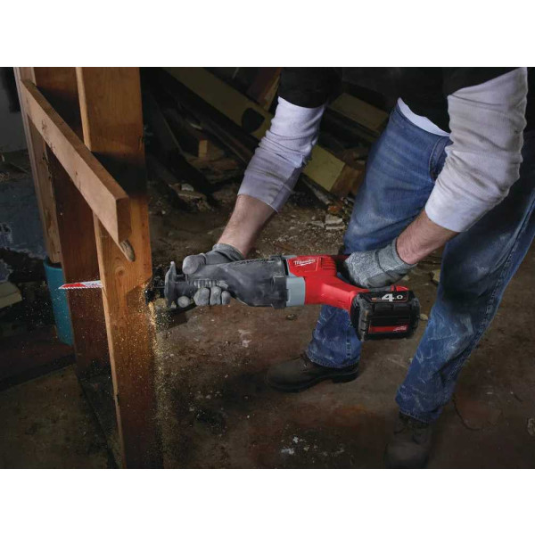 Фото - Пила сабельная Milwaukee M18 BSX-0 (4933447275)