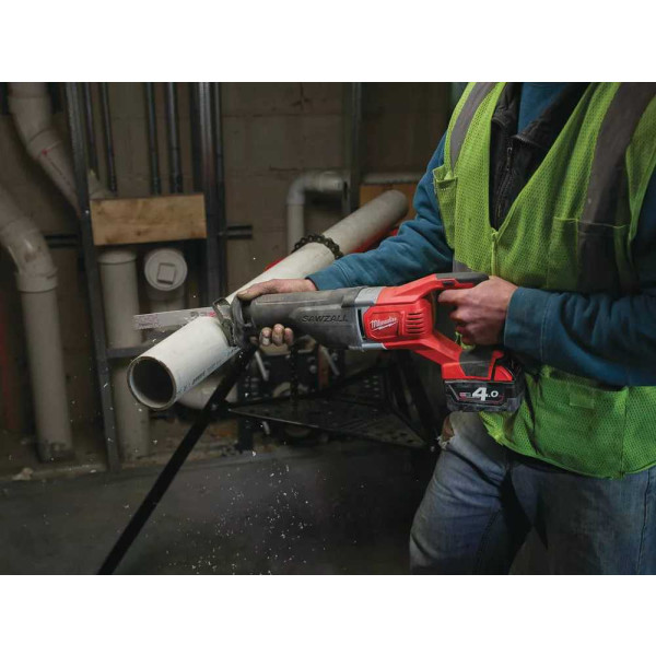 Фото - Пила сабельная Milwaukee M18 BSX-0 (4933447275)