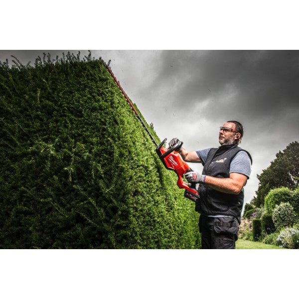 Фото - Кусторез аккумуляторный Milwaukee M18 FHET60G2-0 (4933498384)