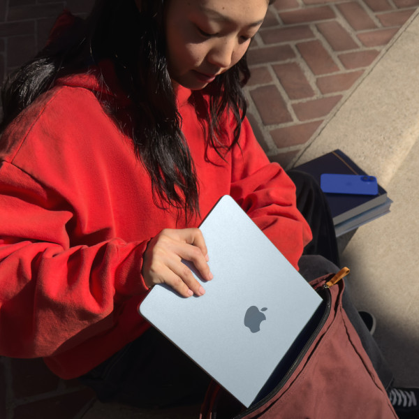 Фото - Ноутбук Apple MacBook Air 13" M4 16GB/256GB Sky Blue (Восстановленный, Почти новый)