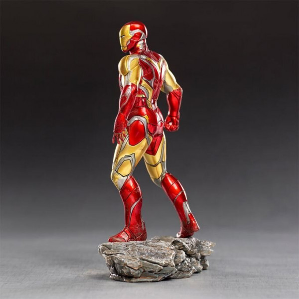 Фото - Колекційна фігурка Iron Studios MARVEL The Infinity Saga - Iron Man (MARCAS44221-10)