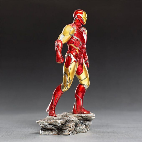 Фото - Колекційна фігурка Iron Studios MARVEL The Infinity Saga - Iron Man (MARCAS44221-10)