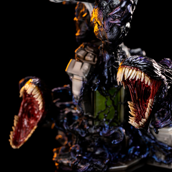 Фото - Колекційна фігурка Iron Studios MARVEL Venom - Deluxe Розмір 1/10 (MARCAS84723-10)