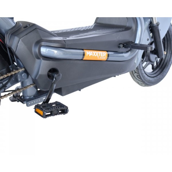 Фото - Електроскутер Maxxter E600 Silver