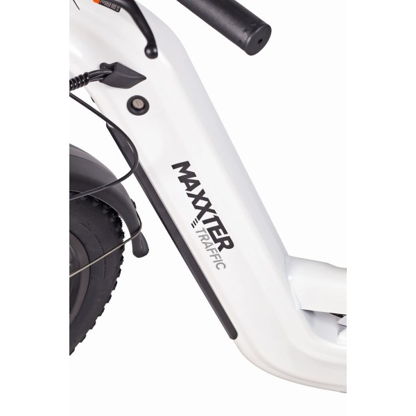 Фото - Электровелосипед Maxxter Traffic white