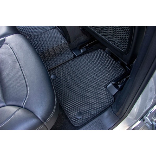 Фото - Коврики из экокожи в салон авто EVAtech для ML-Class (W166) Mercedes-Benz 2011-2015 1 поколение SUV EU (MB21534C5MS8BBB)