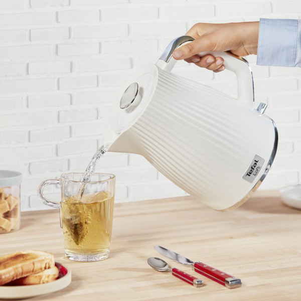 Фото - Электрический чайник Tefal KO250130