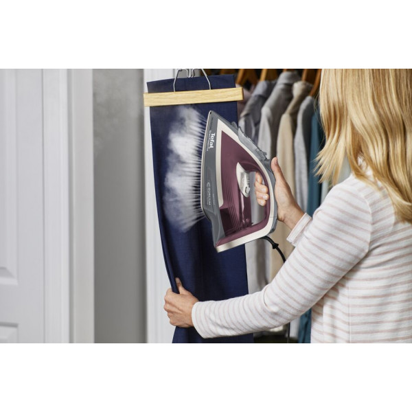 Фото - Утюг Tefal Smart protect plus FV6870E0