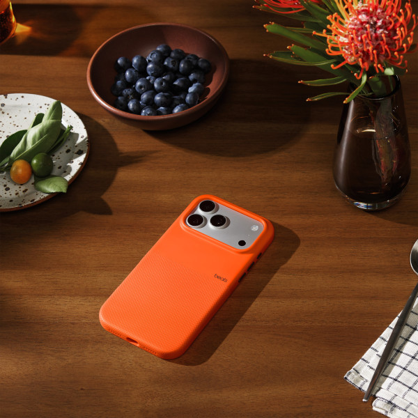 Фото - Чехол для смартфона Apple Beats iPhone 17 Pro Max Rugged Case with MagSafe and Camera Control Sierra Orange (MGJC4)