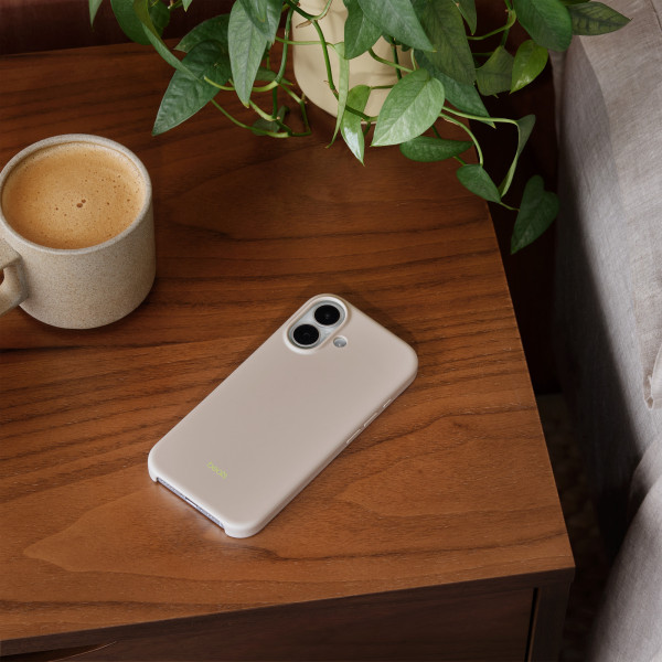 Фото - Чехол для смартфона Apple Beats iPhone 17 Case with MagSafe and Camera Control Lime Stone (MGK34)