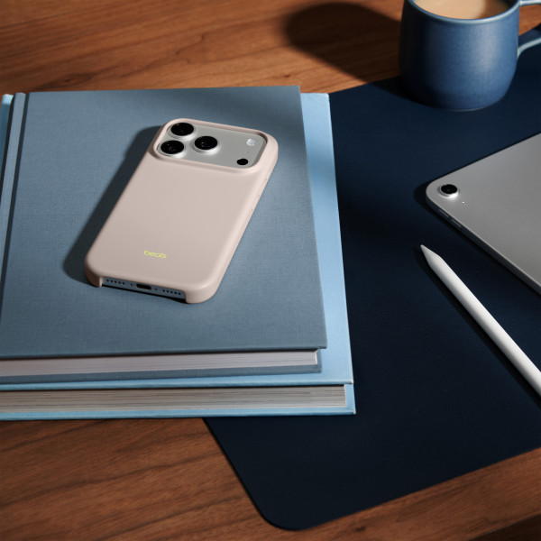Фото - Чохол для смартфону Apple Beats iPhone 17 Pro Case with MagSafe and Camera Control Lime Stone (MGKE4)
