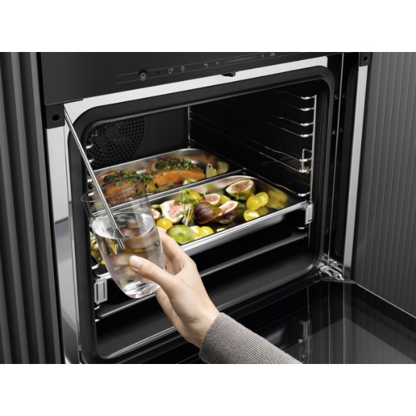 Фото - Духовой шкаф Miele DGC 7250 CleanSteel