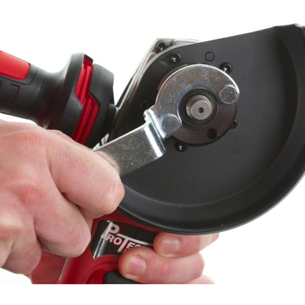 Фото - Болгарка Milwaukee AGV 12-125 X, 1200Вт 125мм (4933428085)