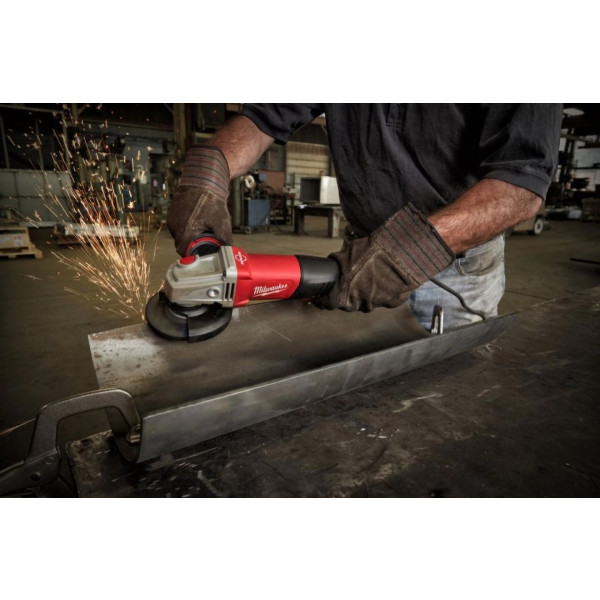 Фото - Болгарка Milwaukee AGV 13-125 XSPDEB з AVS гальмом та лопатковим вимикачем (4933464998)