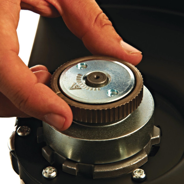 Фото - Болгарка Milwaukee AGVM 26-230 GEX 2600Вт 230 мм (4933402365)