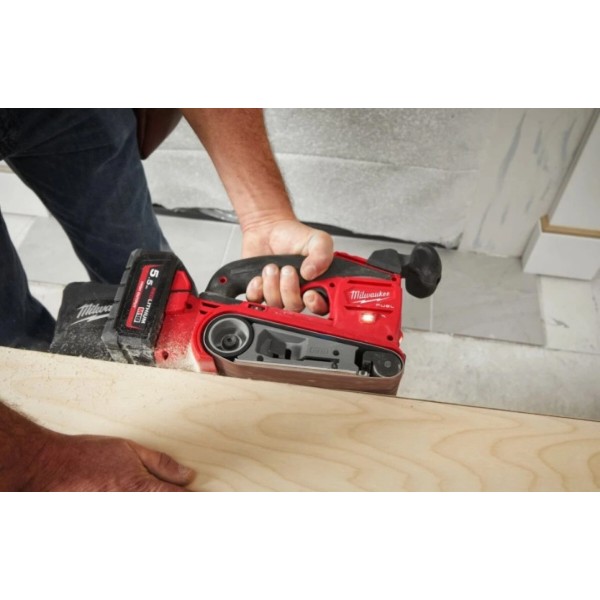 Фото - Стрічкова шліф. машина Milwaukee M18 FBTS75-0 (4933479614)
