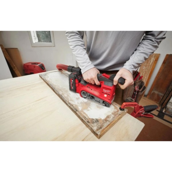 Фото - Стрічкова шліф. машина Milwaukee M18 FBTS75-0 (4933479614)