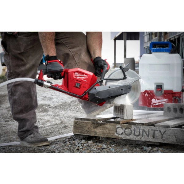 Фото - Болгарка Milwaukee M18 FCOS230-121 (4933471697)