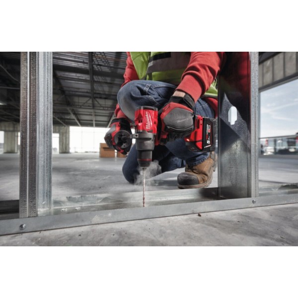 Фото - Дрель-шуруповерт Milwaukee M18 FDD3-0 (4933498059)