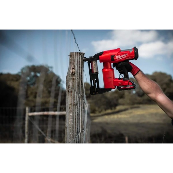 Фото - Степлер Milwaukee M18 FFUS-0C (4933479834)