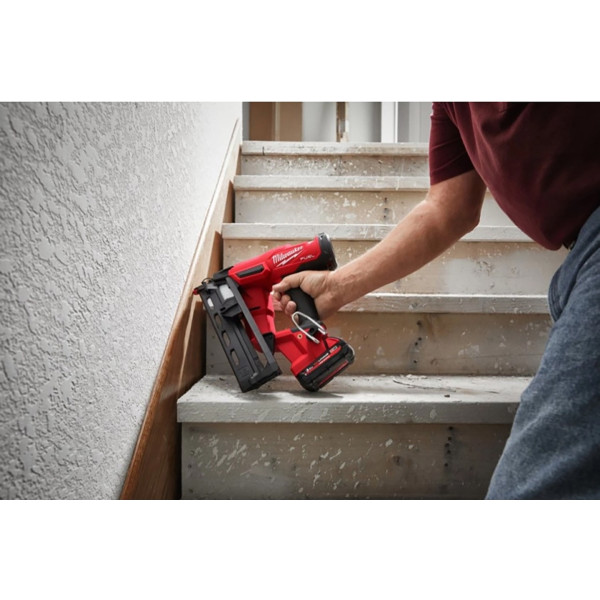 Фото - Цвяхозабивач Milwaukee M18 FN16GA-202X (4933478092)