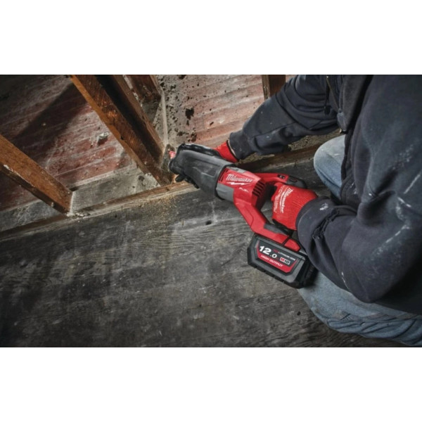 Фото - Пила сабельная Milwaukee M18 FSX-0C (4933464724)